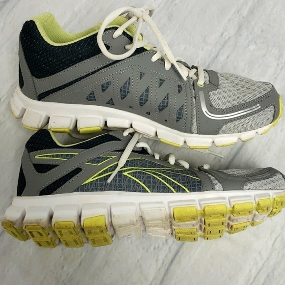REEBOK Running 8 1/2D Grey & Yellow EUC - Picture 1 of 13